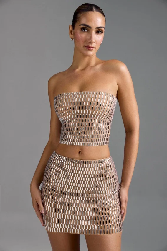 Adaia Embellished Low-Rise Micro Mini Kjolar i Almond Adaia Embellished Low-Rise Micro Mini Kjolar i Almond