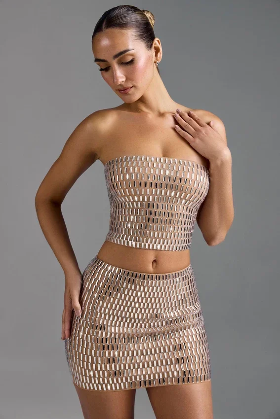 Adaia Embellished Low-Rise Micro Mini Kjolar i Almond Adaia Embellished Low-Rise Micro Mini Kjolar i Almond