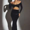 Adele Velvet Off-Shoulder Ruched Crop Top i Jet Black Adele Velvet Off-Shoulder Ruched Crop Top i Jet Black