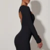 Adelia Cut-Out Heart-Detail Bodycon Miniklänning i svart Adelia Cut-Out Heart-Detail Bodycon Miniklänning i svart