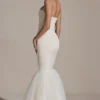 Adelpha Tulle Hem Fishtail Gown i elfenben Adelpha Tulle Hem Fishtail Gown i elfenben