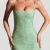 Aellin Embellished Bodycon Miniklänning i Pistachio Aellin Embellished Bodycon Miniklänning i Pistachio