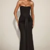 Aisra Satin Peekaboo Bandeau Draped Gown i svart Aisra Satin Peekaboo Bandeau Draped Gown i svart