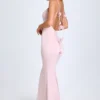 Aldona Slinky Jersey-klänning med blommig applikation i färgen Blush Aldona Slinky Jersey-klänning med blommig applikation i färgen Blush