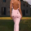 Aldona Slinky Jersey-klänning med blommig applikation i färgen Blush Aldona Slinky Jersey-klänning med blommig applikation i färgen Blush