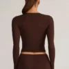 Alia Modal Ruched långärmad topp i chokladbrunt Alia Modal Ruched långärmad topp i chokladbrunt