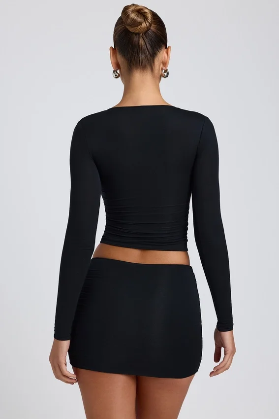 Alia Modal Ruched Long-Sleeve Top i svart Alia Modal Ruched Long-Sleeve Top i svart