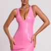 Allani Vinyl Plunge Neck Bodycon Miniklänning i rosa Allani Vinyl Plunge Neck Bodycon Miniklänning i rosa