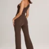 Alouette Modal One-Shoulder Jumpsuit i chokladbrunt Alouette Modal One-Shoulder Jumpsuit i chokladbrunt