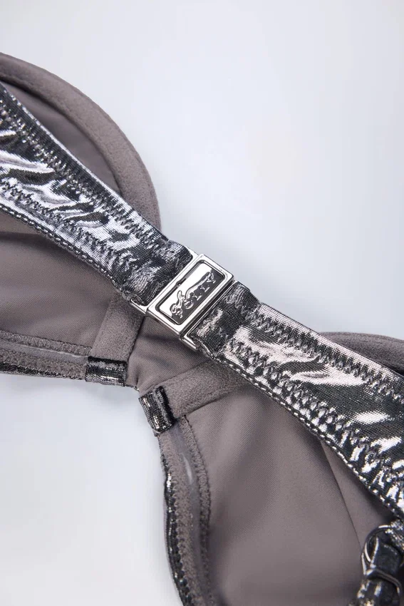 Aluna bikinitopp med bygel i silver Aluna bikinitopp med bygel i silver