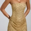 Amalina Embellished Bandeau A-Line Miniklänning i guld Amalina Embellished Bandeau A-Line Miniklänning i guld