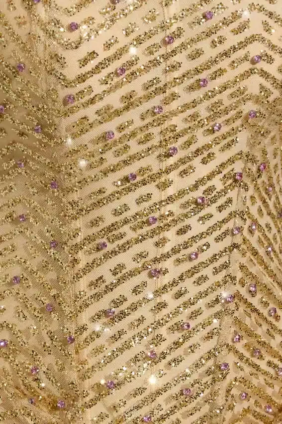Amalina Embellished Bandeau A-Line Miniklänning i guld Amalina Embellished Bandeau A-Line Miniklänning i guld
