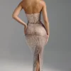 Amaya Embellished Bandeau Maxiklänning i Almond Amaya Embellished Bandeau Maxiklänning i Almond