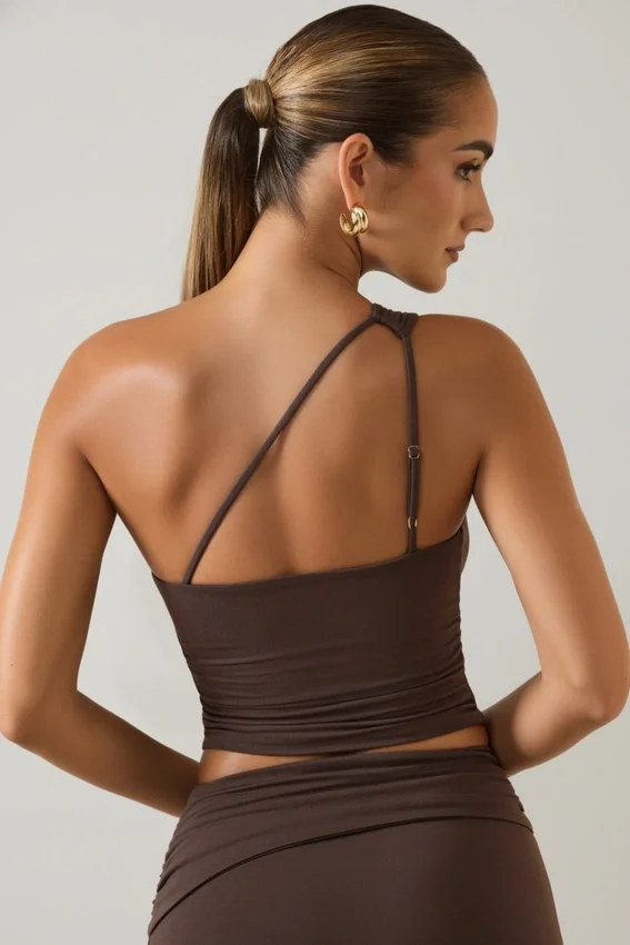 Andi Modal One-Shoulder Top i chokladbrunt Andi Modal One-Shoulder Top i chokladbrunt