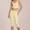 Anessa Capri-jeans med medelhög midja i citrongult Anessa Capri-jeans med medelhög midja i citrongult