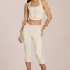 Anessa Capri-jeans med medelhög midja i färgen Ivory Anessa Capri-jeans med medelhög midja i färgen Ivory