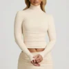 Auri Modal Ruched Backless Turtleneck Top i Ivory Auri Modal Ruched Backless Turtleneck Top i Ivory