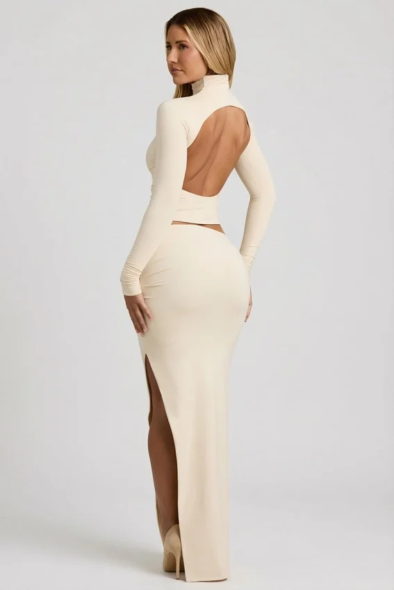 Auri Modal Ruched Backless Turtleneck Top i Ivory Auri Modal Ruched Backless Turtleneck Top i Ivory
