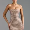 Aurora Embellished Bandeau Miniklänning i Almond Aurora Embellished Bandeau Miniklänning i Almond