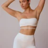 Bandeau-bh med korsad rygg i mjukt vitt Bandeau-bh med korsad rygg i mjukt vitt