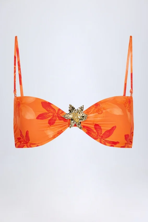 Baracoa bikinitopp med halterneck och metallbeslag i orange orkidé-mönster Baracoa bikinitopp med halterneck och metallbeslag i orange orkidé-mönster