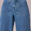Bobbi Mid-Rise Barrel-Leg Jeans i mellblå tvätt Bobbi Mid-Rise Barrel-Leg Jeans i mellblå tvätt