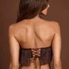 Bruma Bandeau-crop-top med snörning och fransar i chokladbrunt Bruma Bandeau-crop-top med snörning och fransar i chokladbrunt