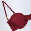 Bruny bikinitopp med bygel, rynkad och prydd med pärlor i mörk körsbärsröd Bruny bikinitopp med bygel, rynkad och prydd med pärlor i mörk körsbärsröd
