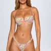 Cagliari rynkad stringbikinibyxor i ljust mönster Cagliari rynkad stringbikinibyxor i ljust mönster