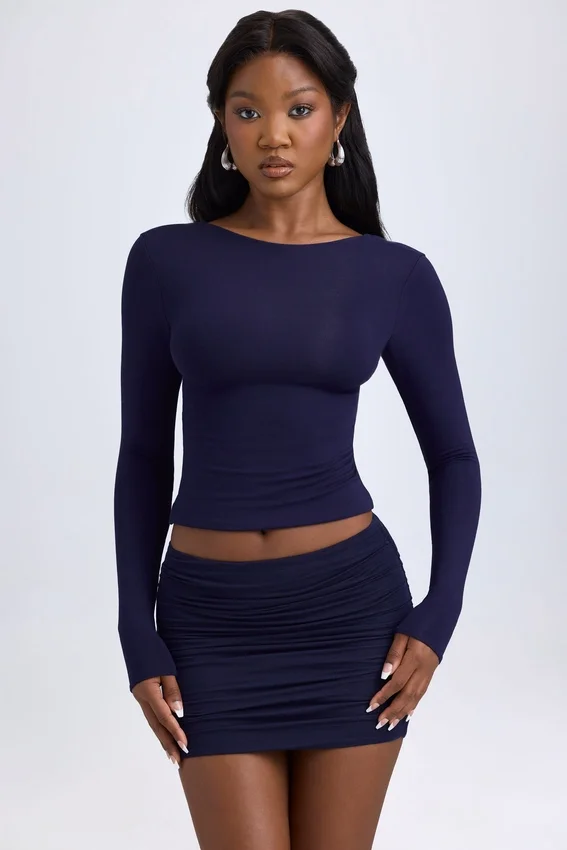 Cali Modal Ruched Mid-Rise Mini Kjolar i True Navy Cali Modal Ruched Mid-Rise Mini Kjolar i True Navy