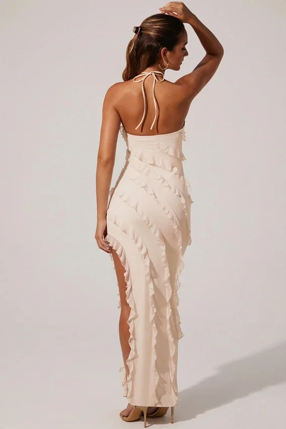 Calico Cross Strap Ruffle Floor Length Klänning i ivory Calico Cross Strap Ruffle Floor Length Klänning i ivory