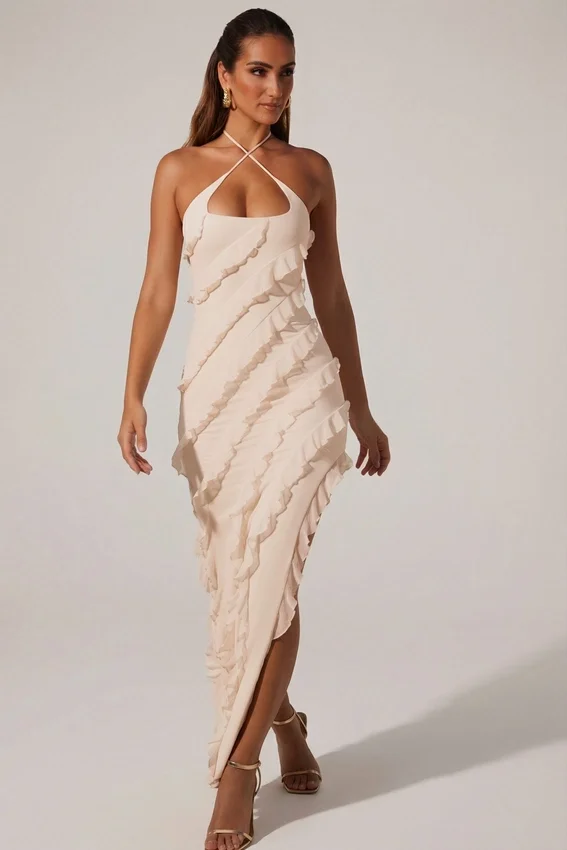 Calico Cross Strap Ruffle Floor Length Klänning i ivory Calico Cross Strap Ruffle Floor Length Klänning i ivory
