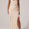 Calico Cross Strap Ruffle Floor Length Klänning i ivory Calico Cross Strap Ruffle Floor Length Klänning i ivory