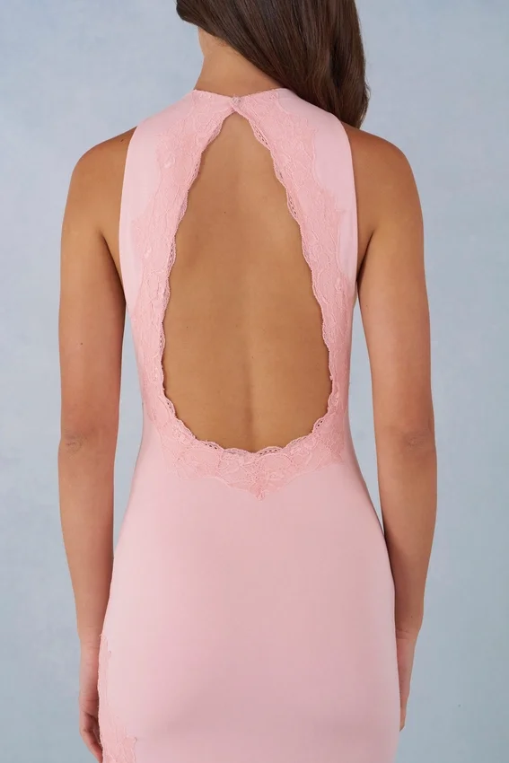 Cataleya Modal halterneck maxiklänning i blushrosa Cataleya Modal halterneck maxiklänning i blushrosa