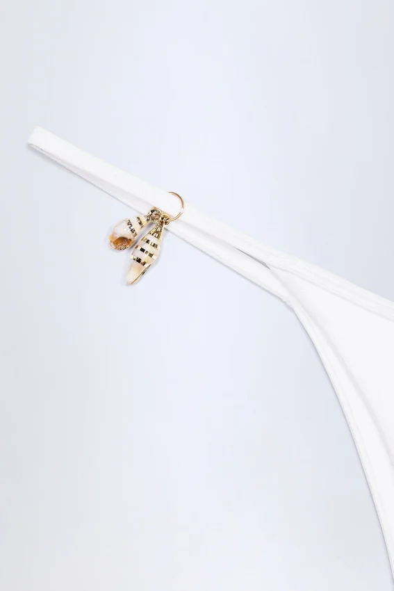 Cebu Charm-Detail stringbikinibyxor i vitt Cebu Charm-Detail stringbikinibyxor i vitt