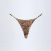 Cebu Charm-detaljerade bikinibyxor i ormmönster Cebu Charm-detaljerade bikinibyxor i ormmönster