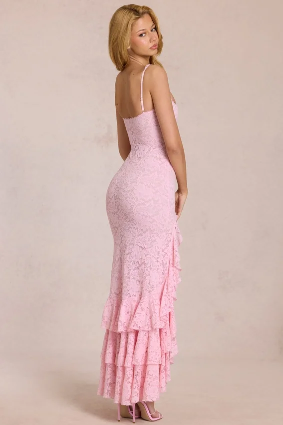 Celira Lace Ruffle Maxi Klänning i Blossom Pink Celira Lace Ruffle Maxi Klänning i Blossom Pink