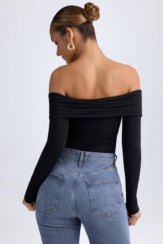Ceyln Modal Off-Shoulder Ruched Bodys i svart Ceyln Modal Off-Shoulder Ruched Bodys i svart