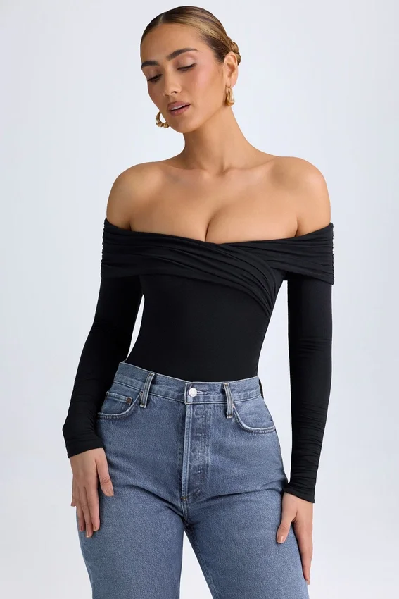 Ceyln Modal Off-Shoulder Ruched Bodys i svart Ceyln Modal Off-Shoulder Ruched Bodys i svart