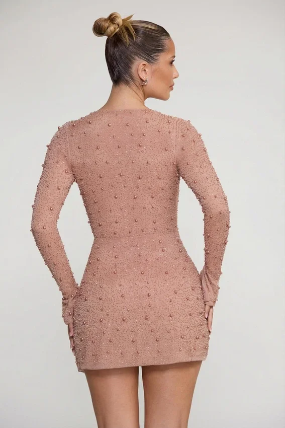 Chelsea miniklänning med överlappande A-linje i beige Chelsea miniklänning med överlappande A-linje i beige