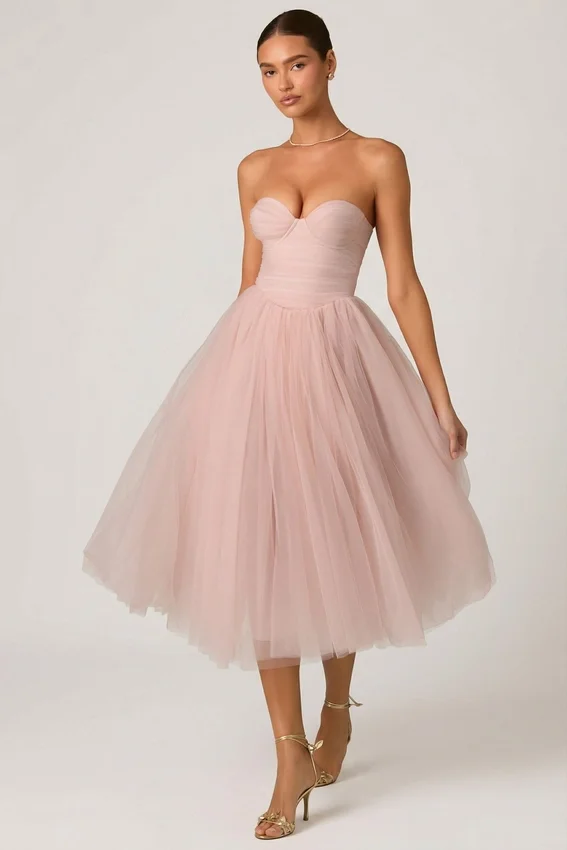 Cindy Tulle Corset Midaxi-klänning i Dusty Rose Cindy Tulle Corset Midaxi-klänning i Dusty Rose