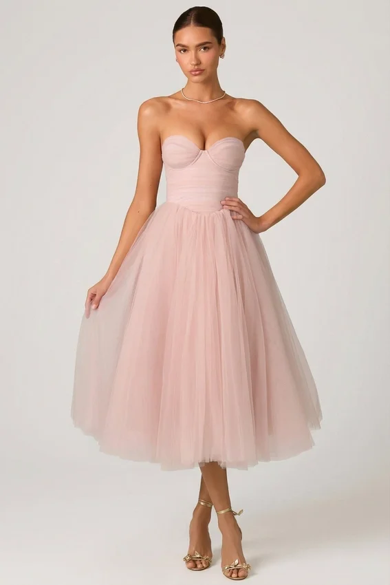 Cindy Tulle Corset Midaxi-klänning i Dusty Rose Cindy Tulle Corset Midaxi-klänning i Dusty Rose