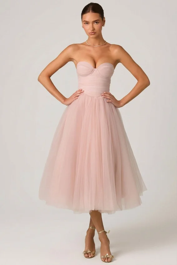 Cindy Tulle Corset Midaxi-klänning i Dusty Rose Cindy Tulle Corset Midaxi-klänning i Dusty Rose