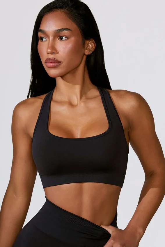 Cut Out Define Luxe sport-BH i svart Cut Out Define Luxe sport-BH i svart