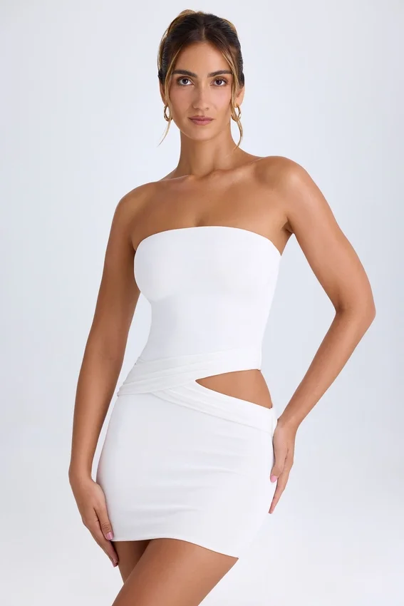 Damia Cut-Out Bandeau-miniklänning i vitt Damia Cut-Out Bandeau-miniklänning i vitt