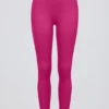 Define Luxe högmidjade leggings i Berry Define Luxe högmidjade leggings i Berry