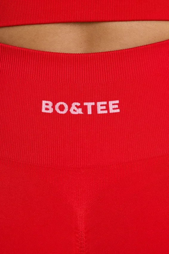 Define Luxe högmidjade leggings i rött Define Luxe högmidjade leggings i rött