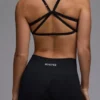 Define Luxe Multiway Open-Back Sports Bra i svart Define Luxe Multiway Open-Back Sports Bra i svart