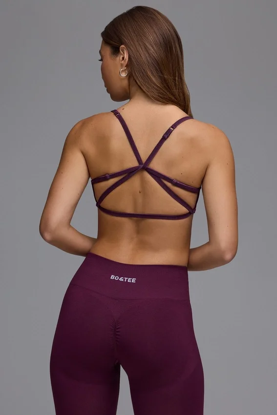 Define Luxe Multiway-sport-BH med öppen rygg i färgen Grape Define Luxe Multiway-sport-BH med öppen rygg i färgen Grape