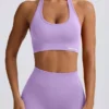 Define Luxe sport-BH med halterneck i lila Define Luxe sport-BH med halterneck i lila